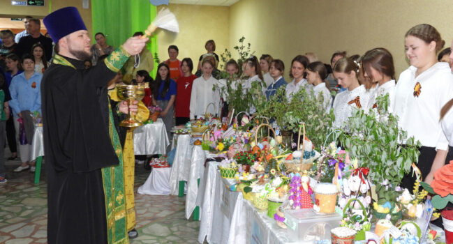 В Ровеньском благочинии прошла традиционная благотворительная акция «Вербная ярмарка»